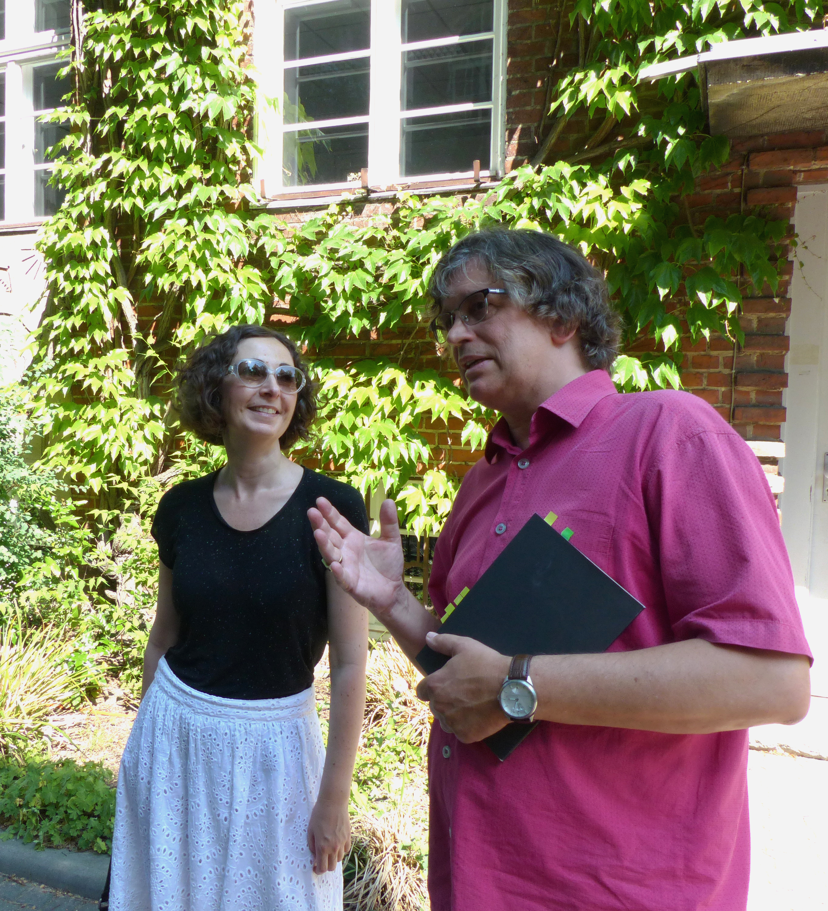 Frau Pop und Herr Pesch im Gespräch