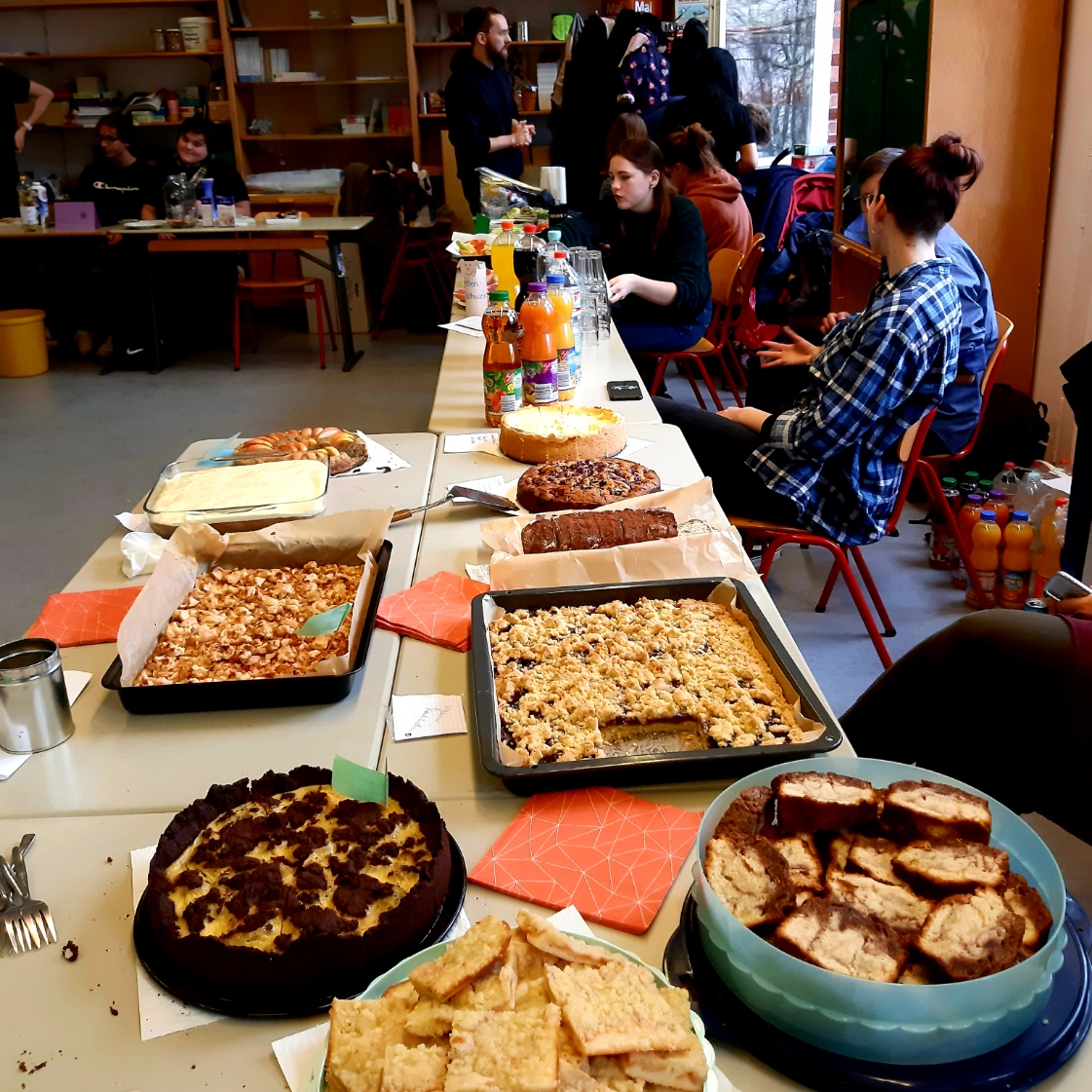 Buntes Buffet am Tag der offenen Tür