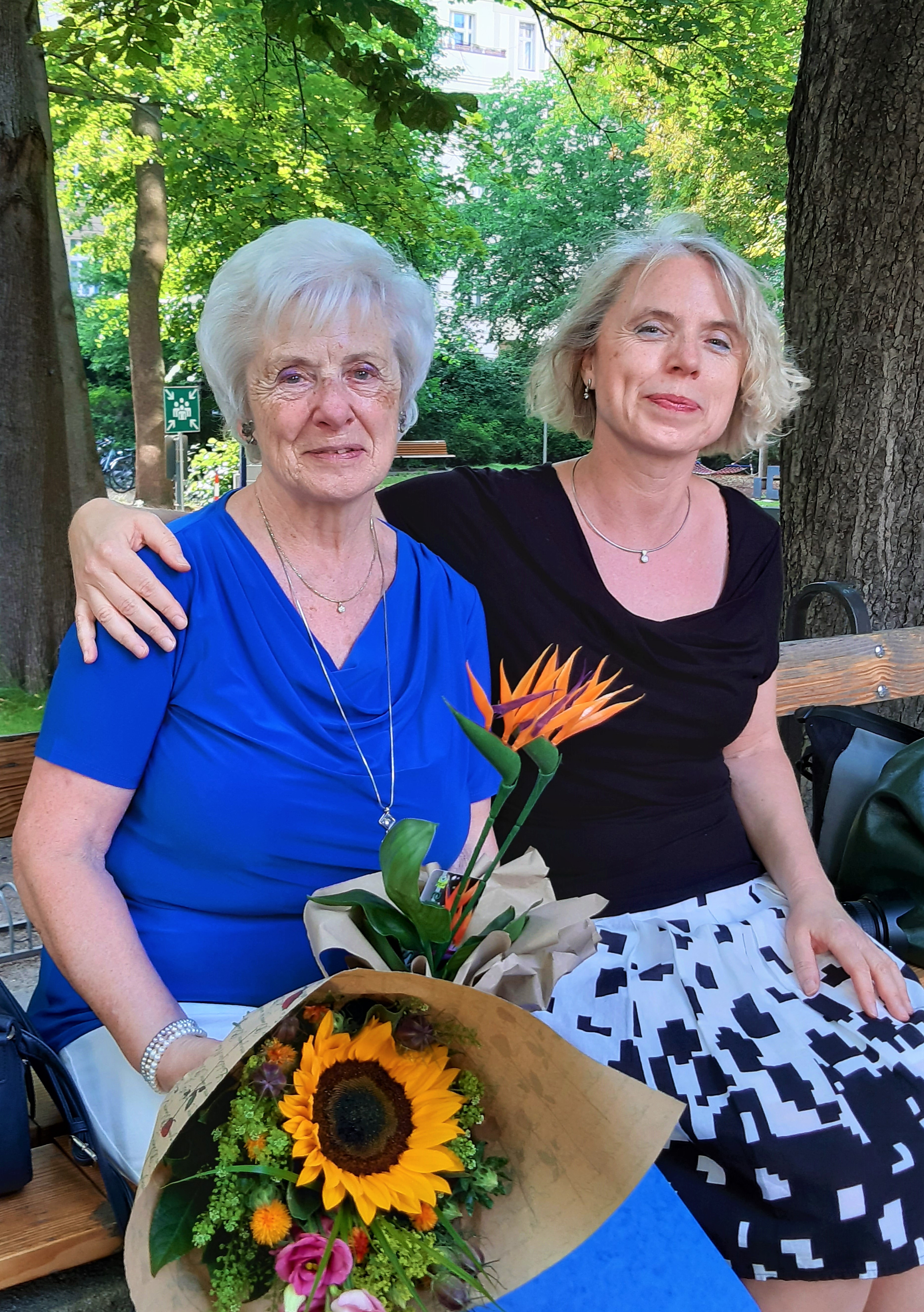 Erika Richter mit ihrer Tochter