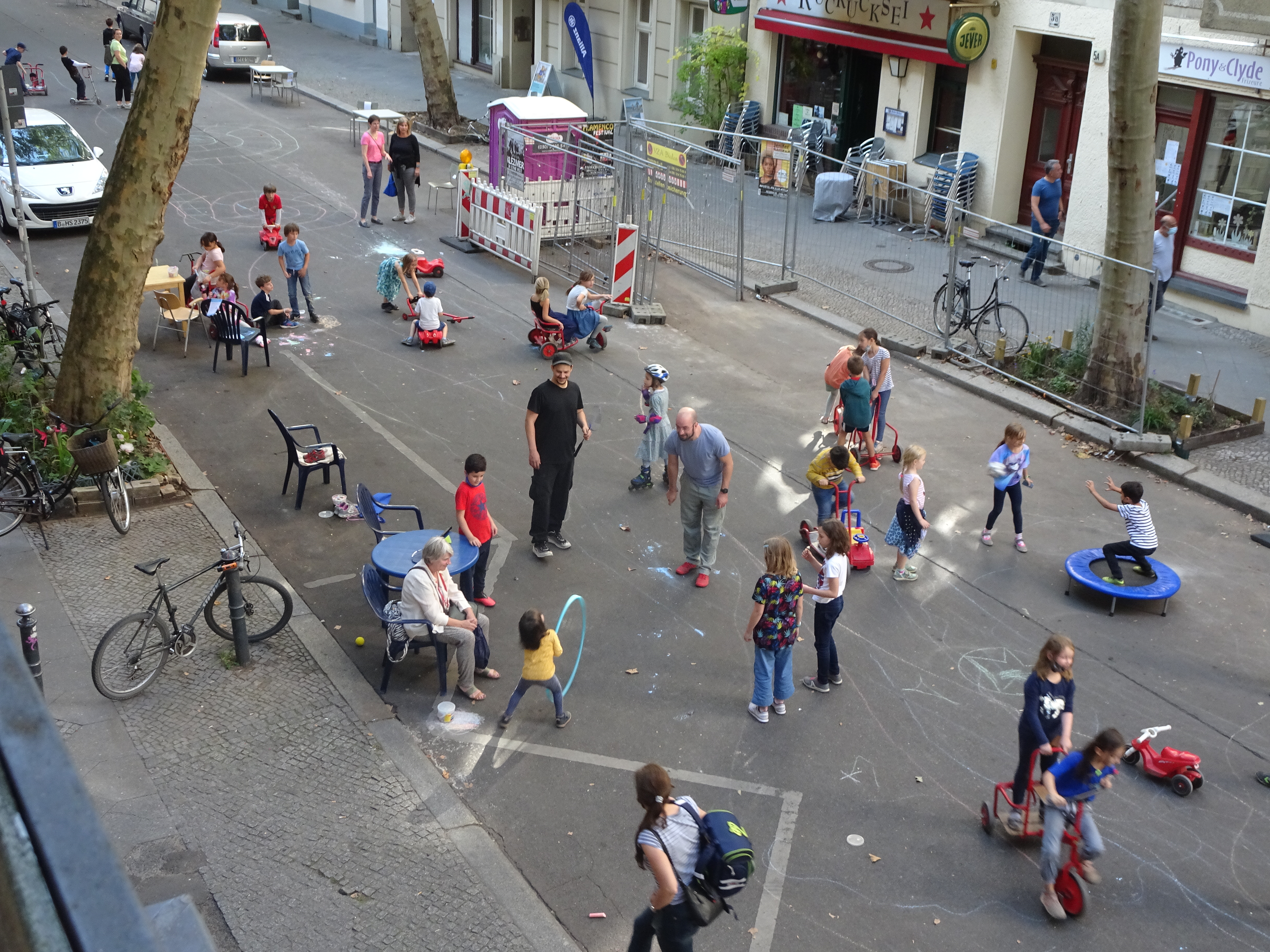 Barbarossastraße als temporäre Spielstraße