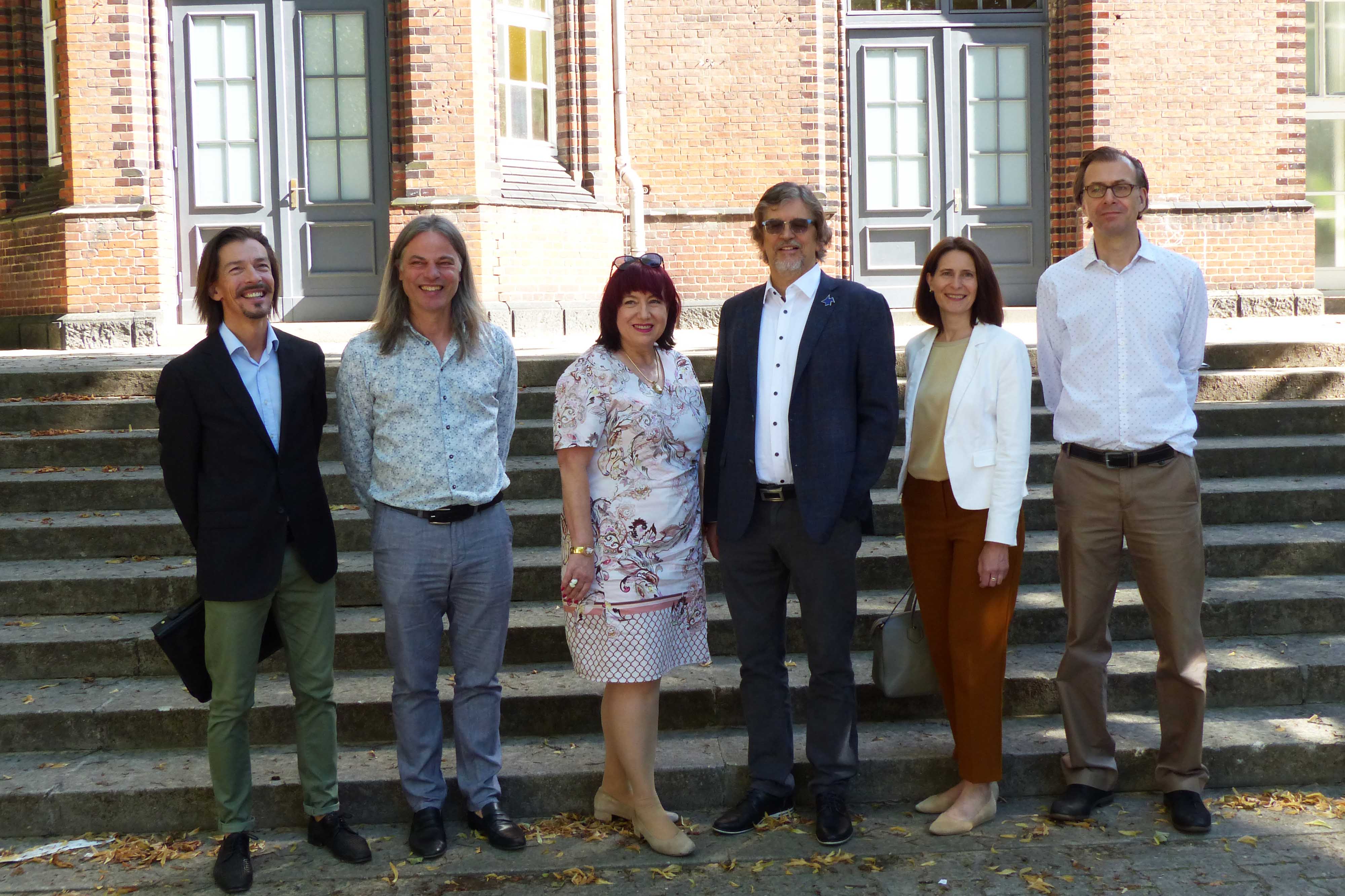 Senatorin Astrid-Sabine Busse besucht das Pestalozzi-Fröbel-Haus. 11. Juli 2022