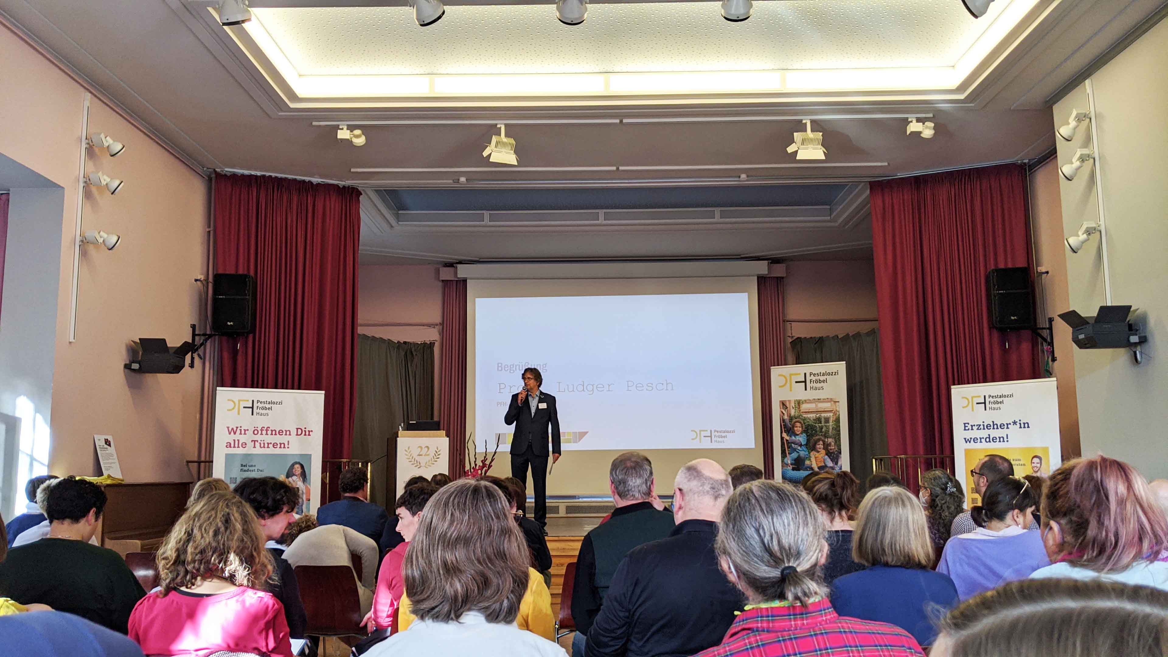 Fachtagung "22 Jahre Early Excellence am PFH" am 6.10.2022 im Pestalozzi-Fröbel-Haus Berlin