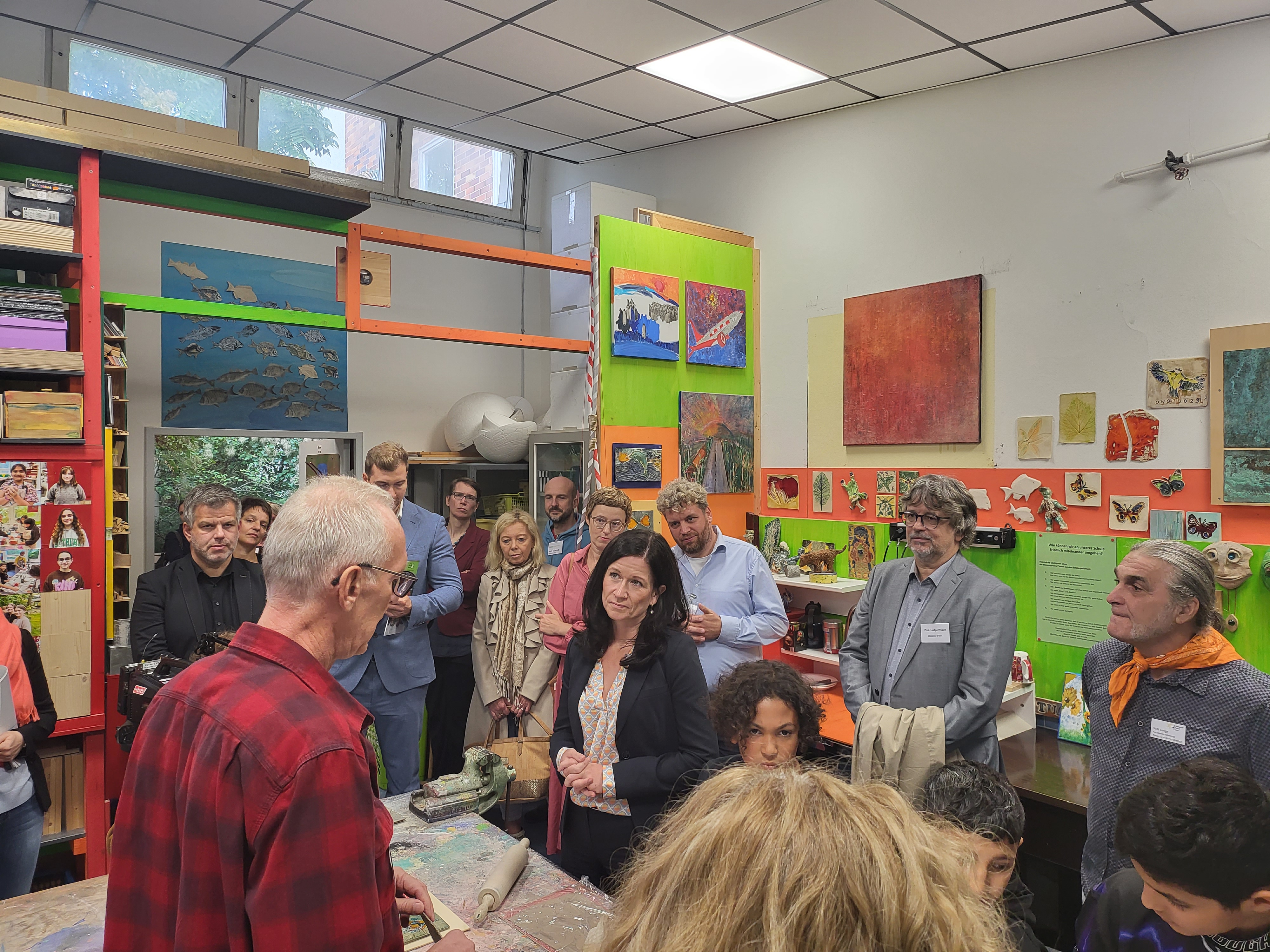 Senatorin Katharina Günther-Wünsch eröffnet Familienzentrum 