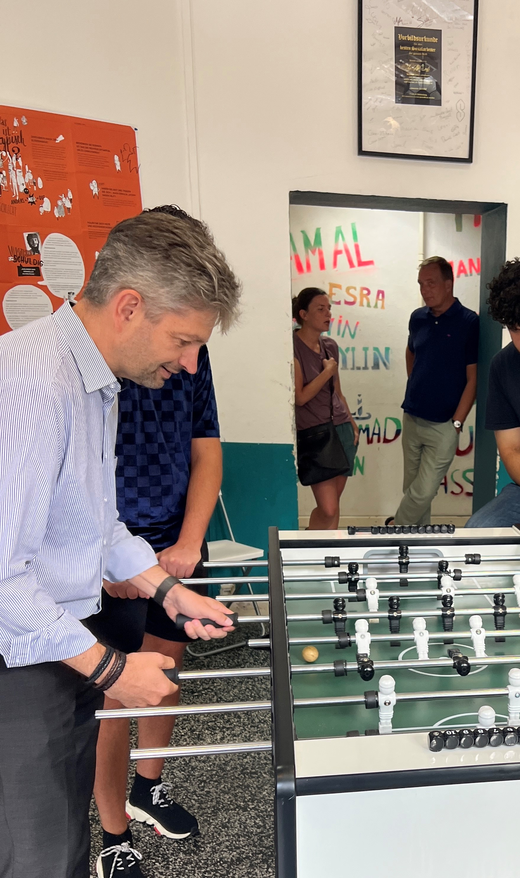 Jugendbezirksstadtrat Schworck im Fresh 30 1