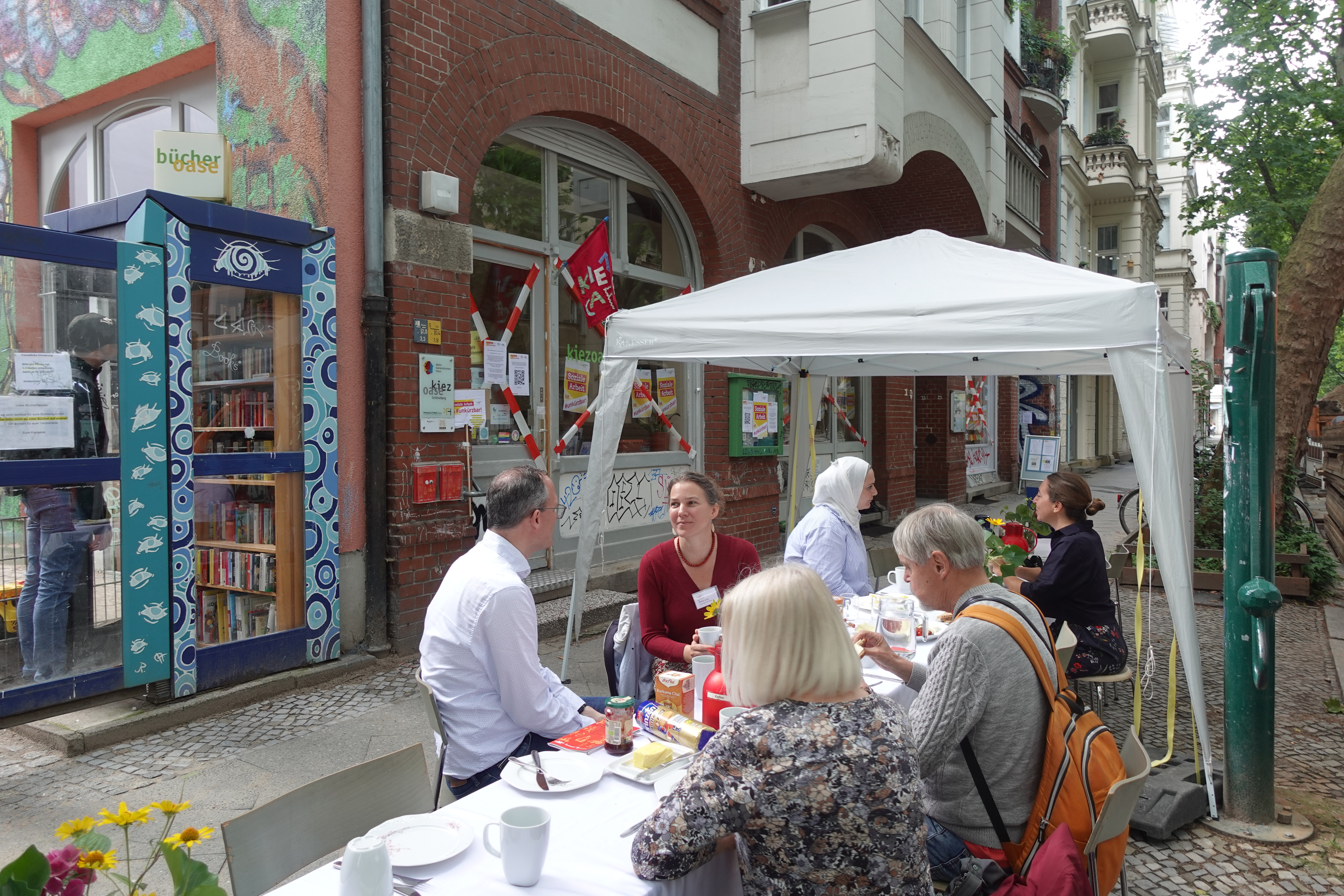 Tag der geschlossenen Tuer - Kiezoase