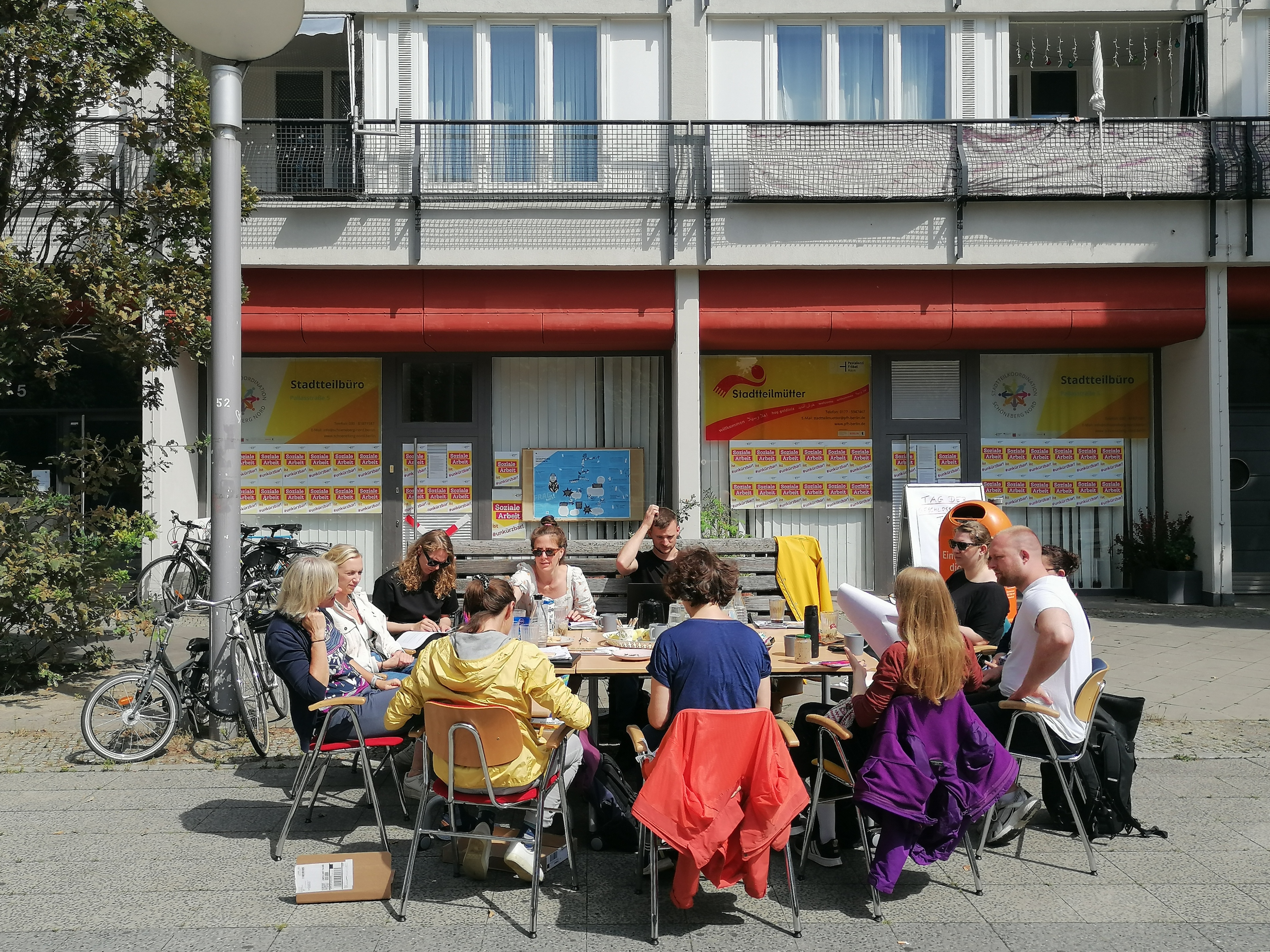 Tag der geschlossenen Tuer - Stadtteilbuero 