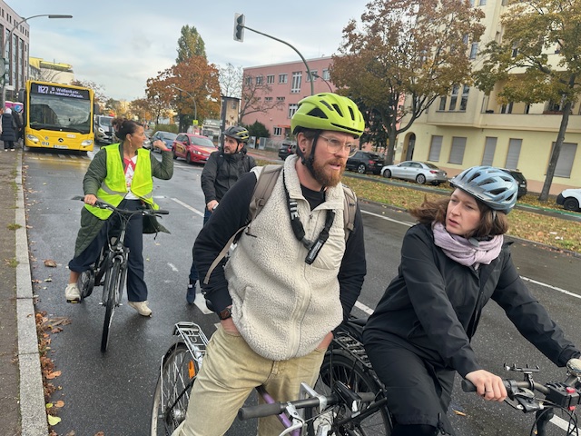 Kieztour mit Stadtrat für Jugend und Gesundheit, Simon Hertel