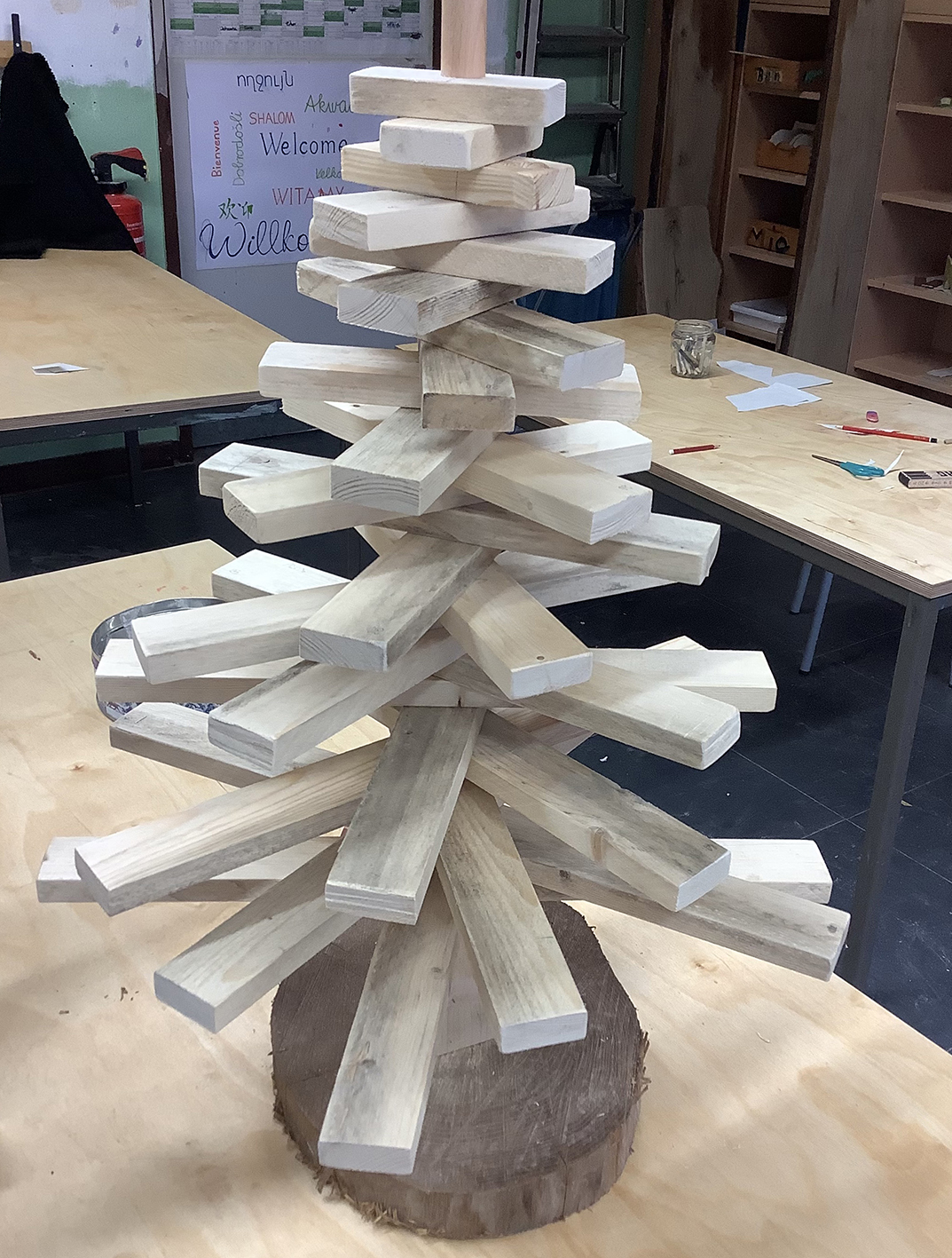 NWP_Fliederbusch GS_Holzwerkstatt_03_Nina Gawantka