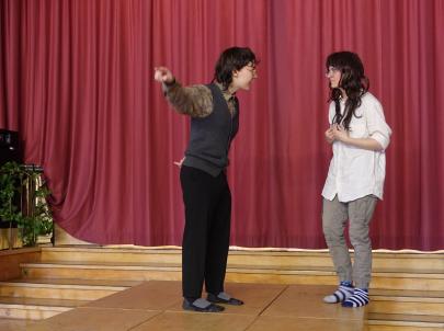 Aufführung der Theater AG: Hamlet Hamlet – Sein oder Nichtsein (dürfen)