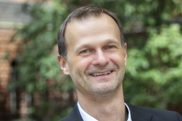 Ralf Stapelfeldt, Leiter der Verwaltung des Pestalozzi-Fröbel-Hauses Berlin