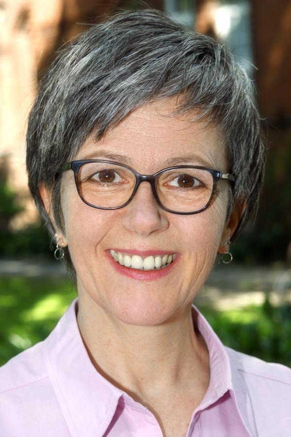 Jacqueline Walker, Sekretariat Direktor