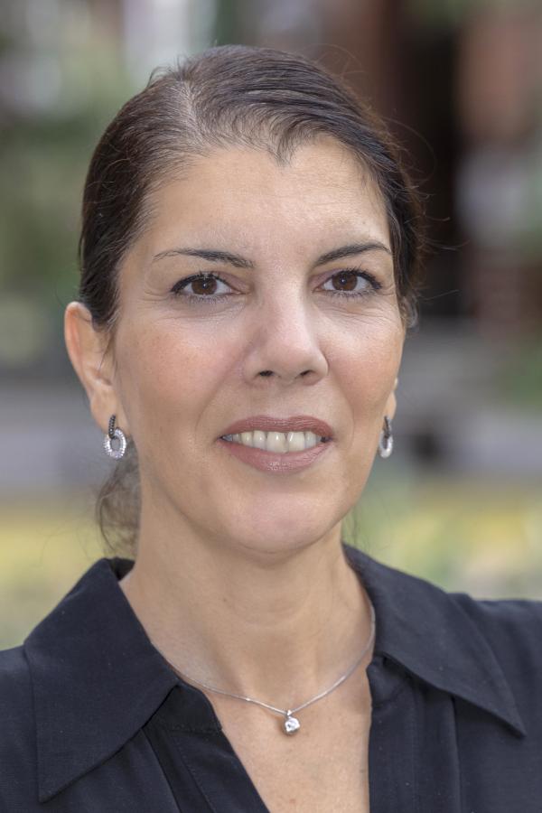Özlem Cinar